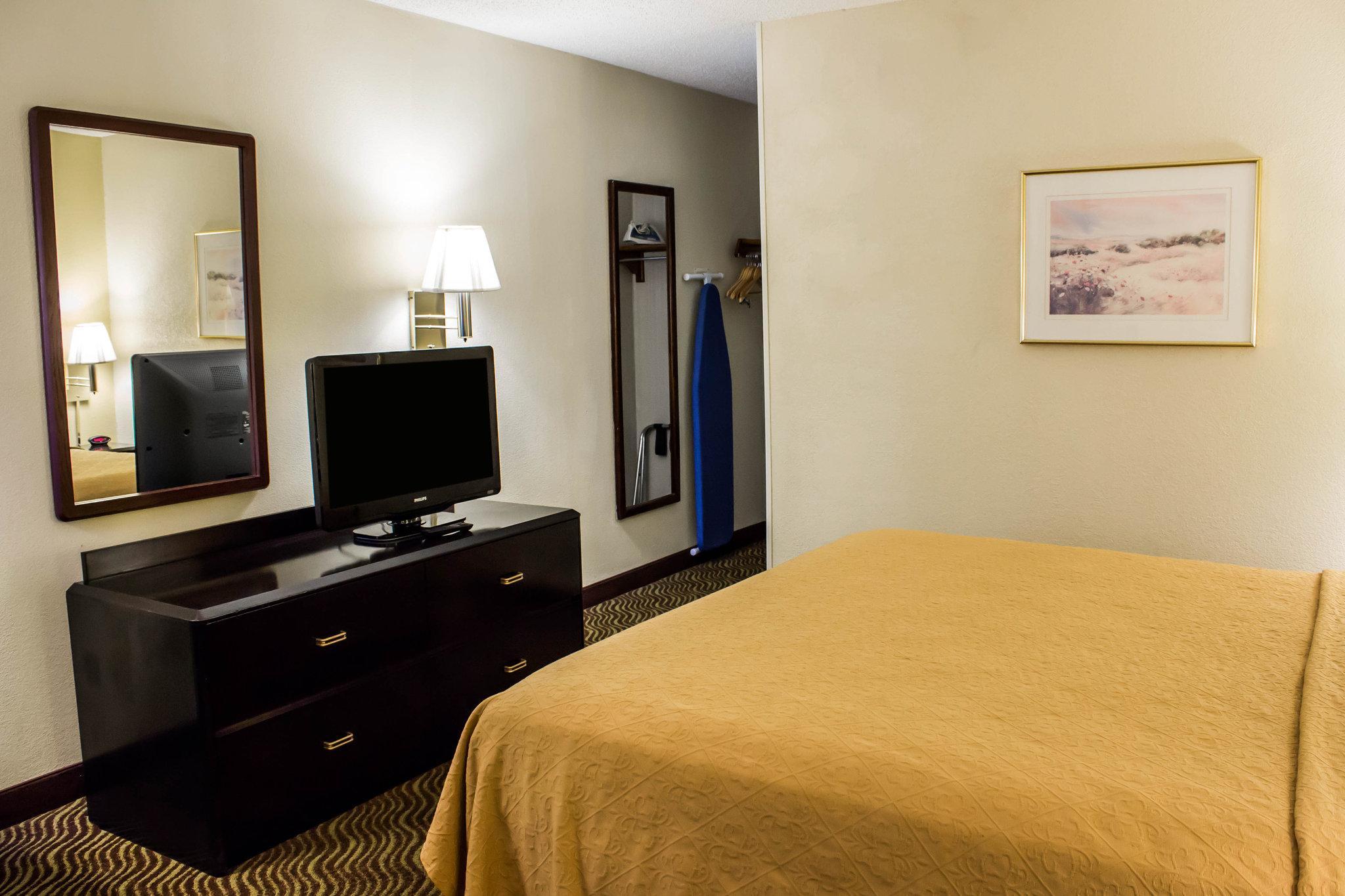 Quality Inn Rocky Mount Exterior foto